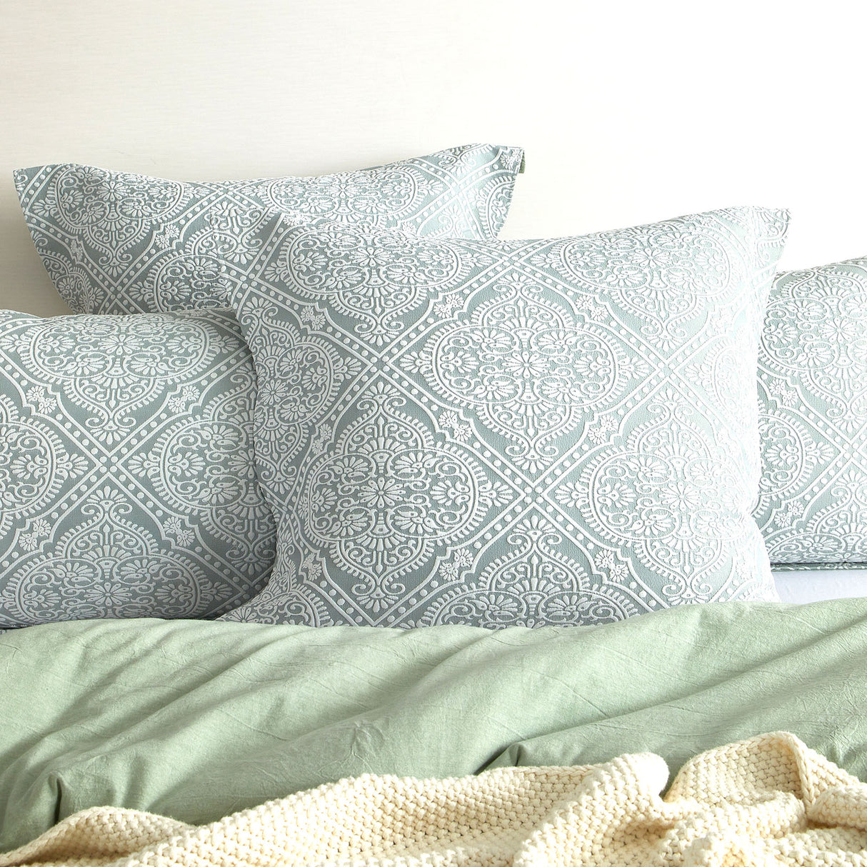 Allero 300TC Cotton Blend Jacquard Woven Quilt Cover Set by Renee Taylor in Sage