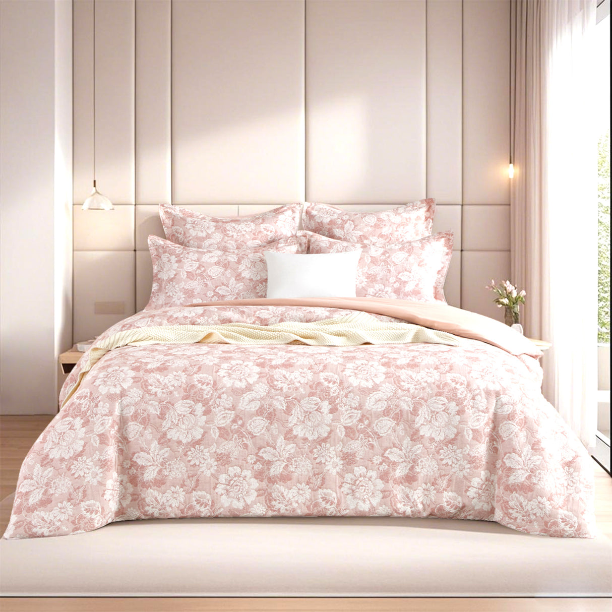 Roselia 300TC Cotton Blend Jacquard Woven Quilt Cover Set by Renee Taylor in Blush