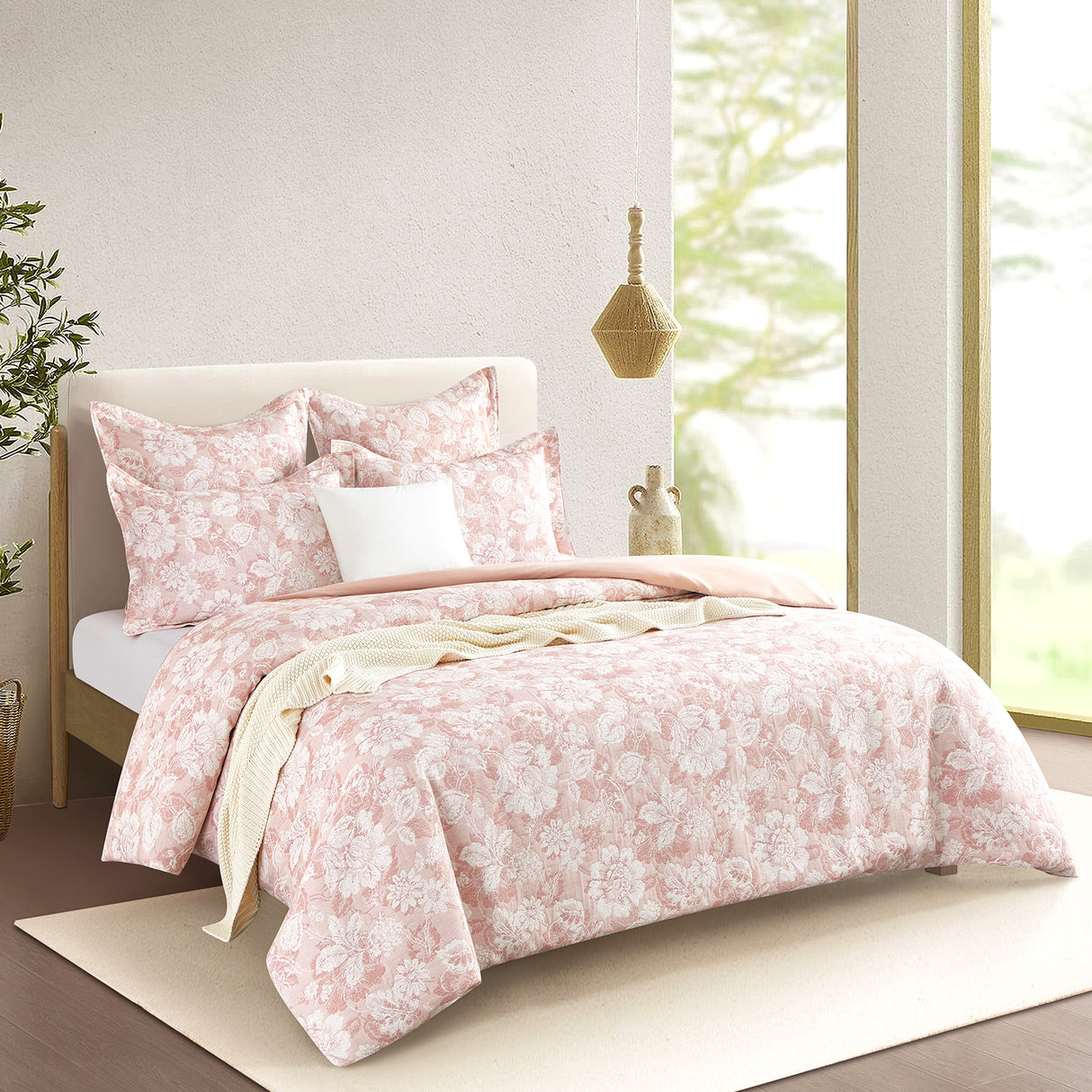 Roselia 300TC Cotton Blend Jacquard Woven Quilt Cover Set by Renee Taylor in Blush