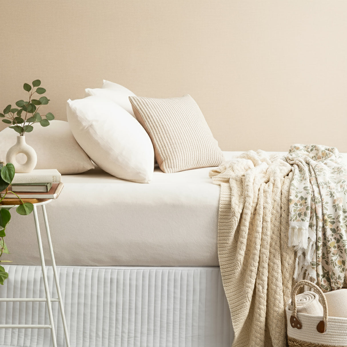 Luxiore 100% Organic Cotton Melange Jersey Fitted Sheet Combo Set by Renee Taylor | Breathable Eco Cotton Wrinkle Free Sheets