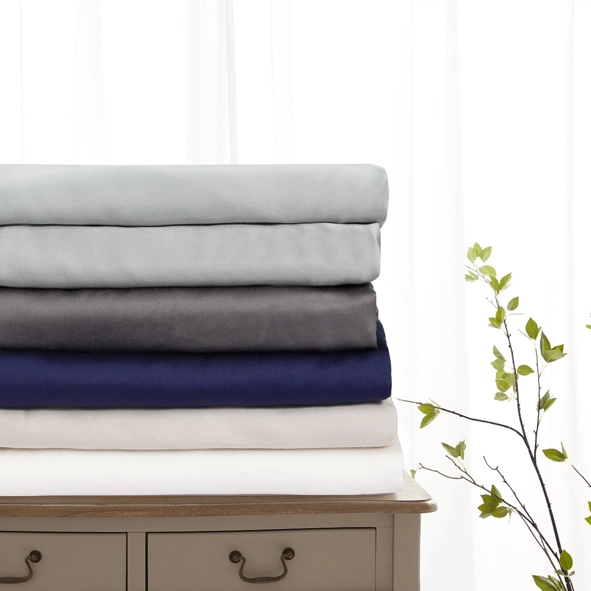 Set of Two Luxiore Ultra Soft 100% Bamboo Pillowcases | 2pc Silky 100% Bamboo Eco Friendly Pillowcases