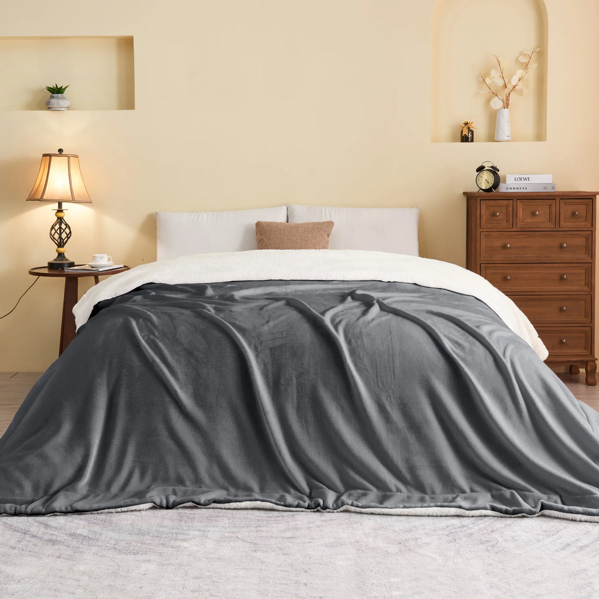 Luxiore Super Warm Soft Mink Flannel Sherpa Fleece Blanket | 480GSM Reversible Two Sided Winter Blanket