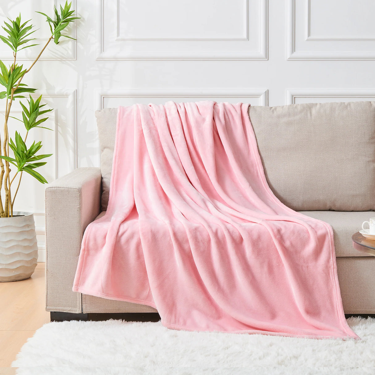 Luxiore Soft Plush Warm Mink Flannel Winter Blanket | 300GSM Ultra Plush Mink Lightweight Blanket