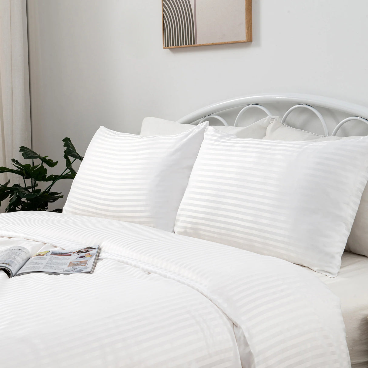 Luxiore 1800TC Super Soft Silky Microfibre Quilt Cover Set | Luxury Pin Stripe Microfibre Duvet Cover Set