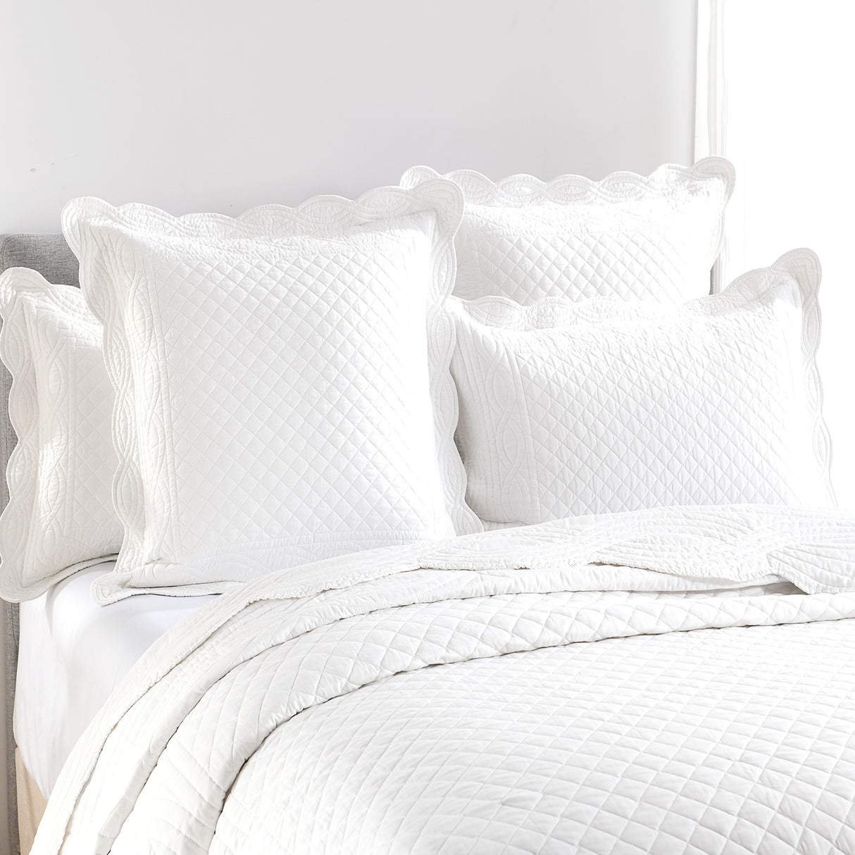 Textured Jacquard Toro Amo 3pc Coverlet Set in Pearl by Renee Taylor | Beautiful Oversized Coverlet