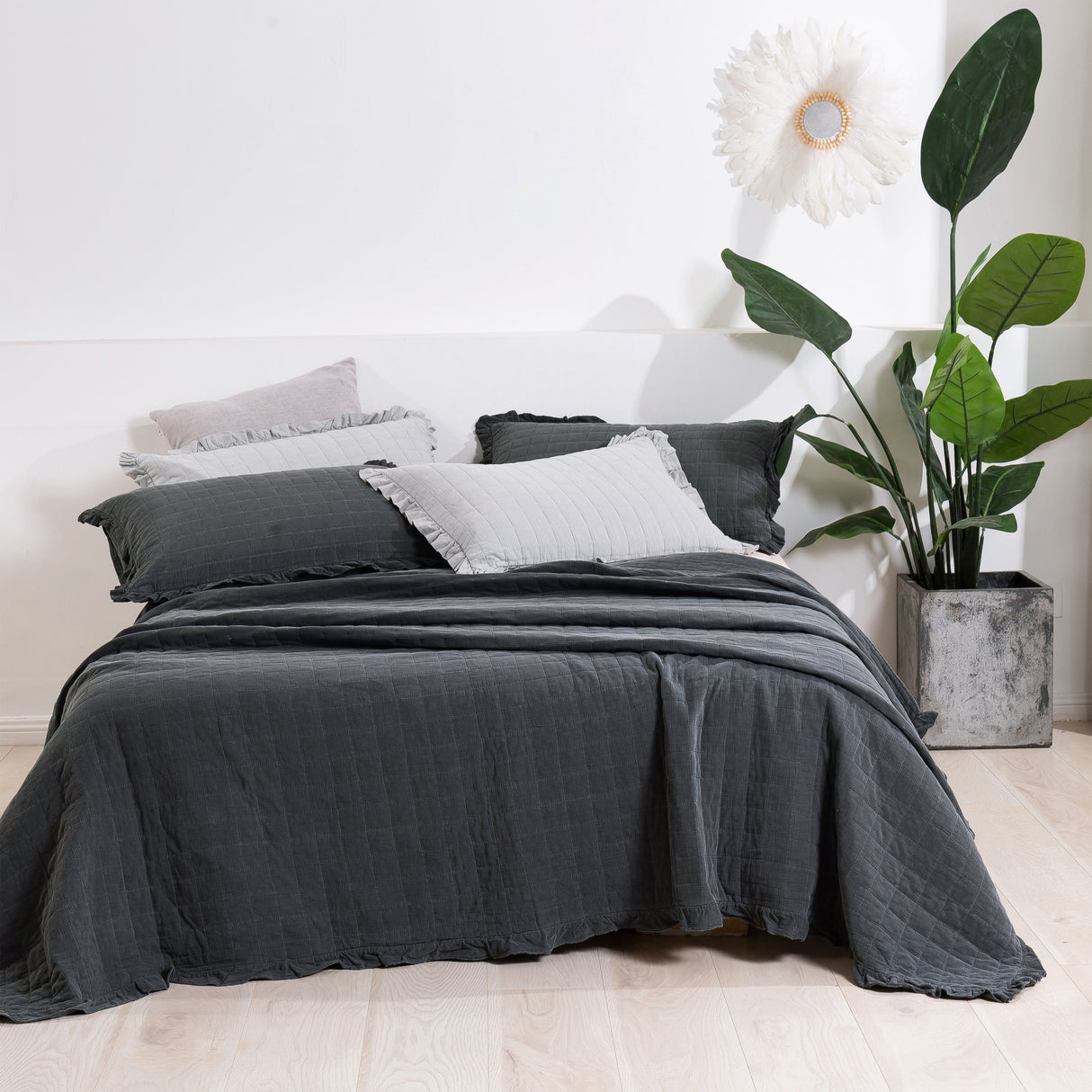 Luxore 100% Cotton Cover Quilted Sandwash Coverlet | Light Cotton Comforter