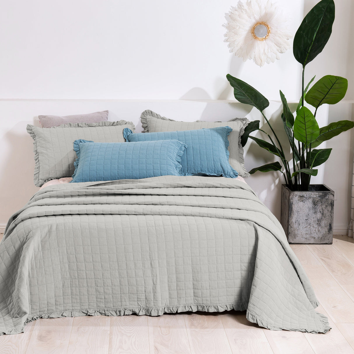 Luxore 100% Cotton Cover Quilted Sandwash Coverlet | Light Cotton Comforter