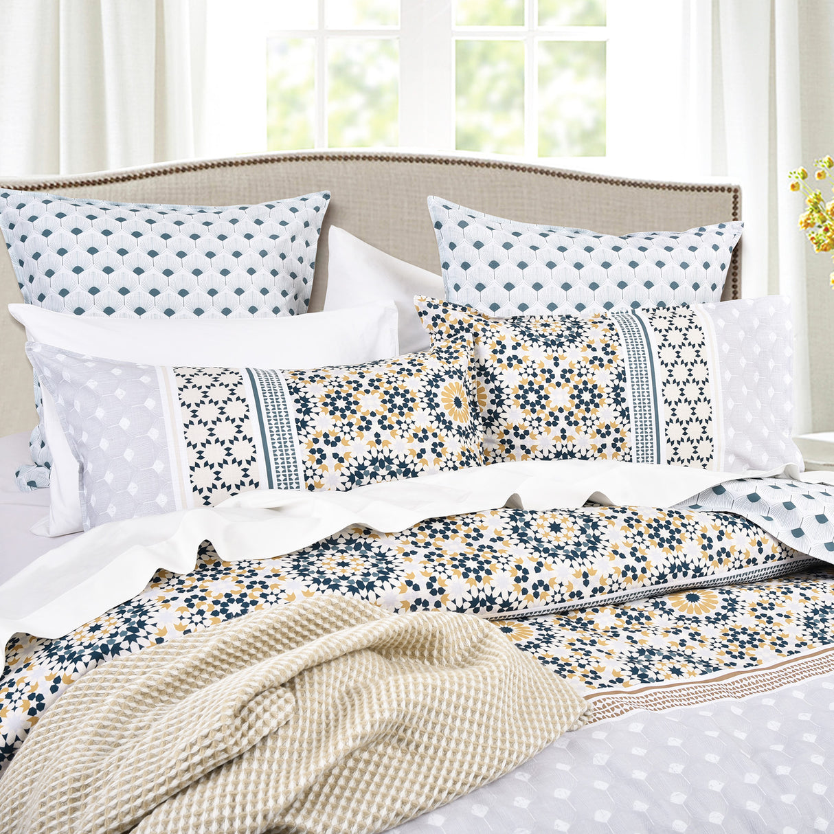 300TC 100% Cotton Reversible Mizunna Quilt Cover Set by Renee Taylor