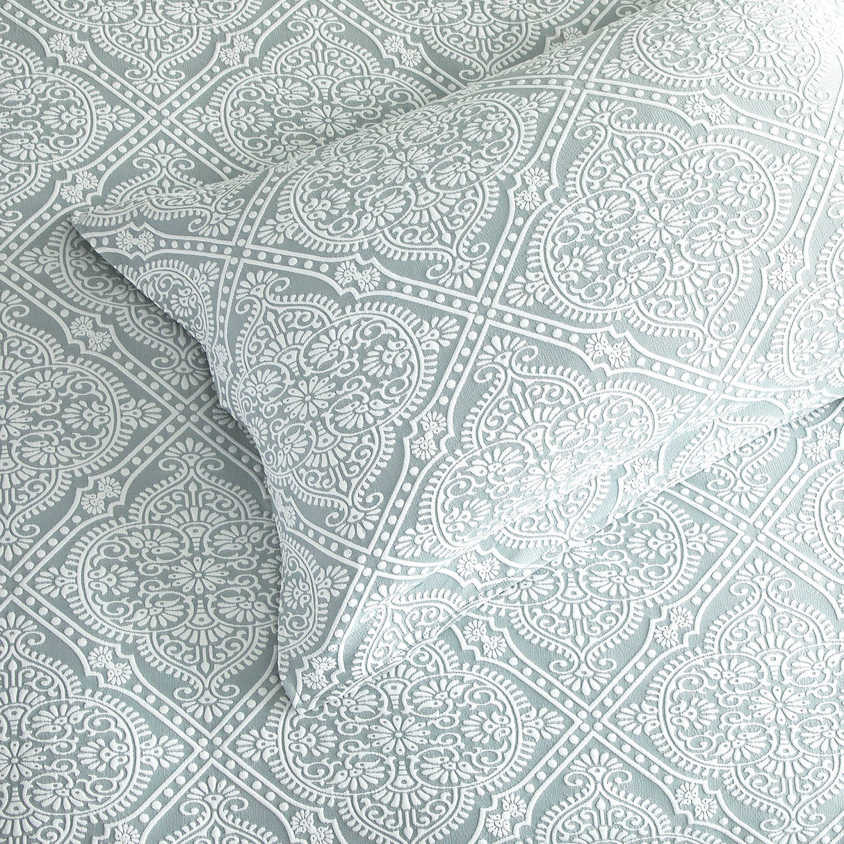 Allero 300TC Cotton Blend Jacquard Woven Quilt Cover Set by Renee Taylor in Sage