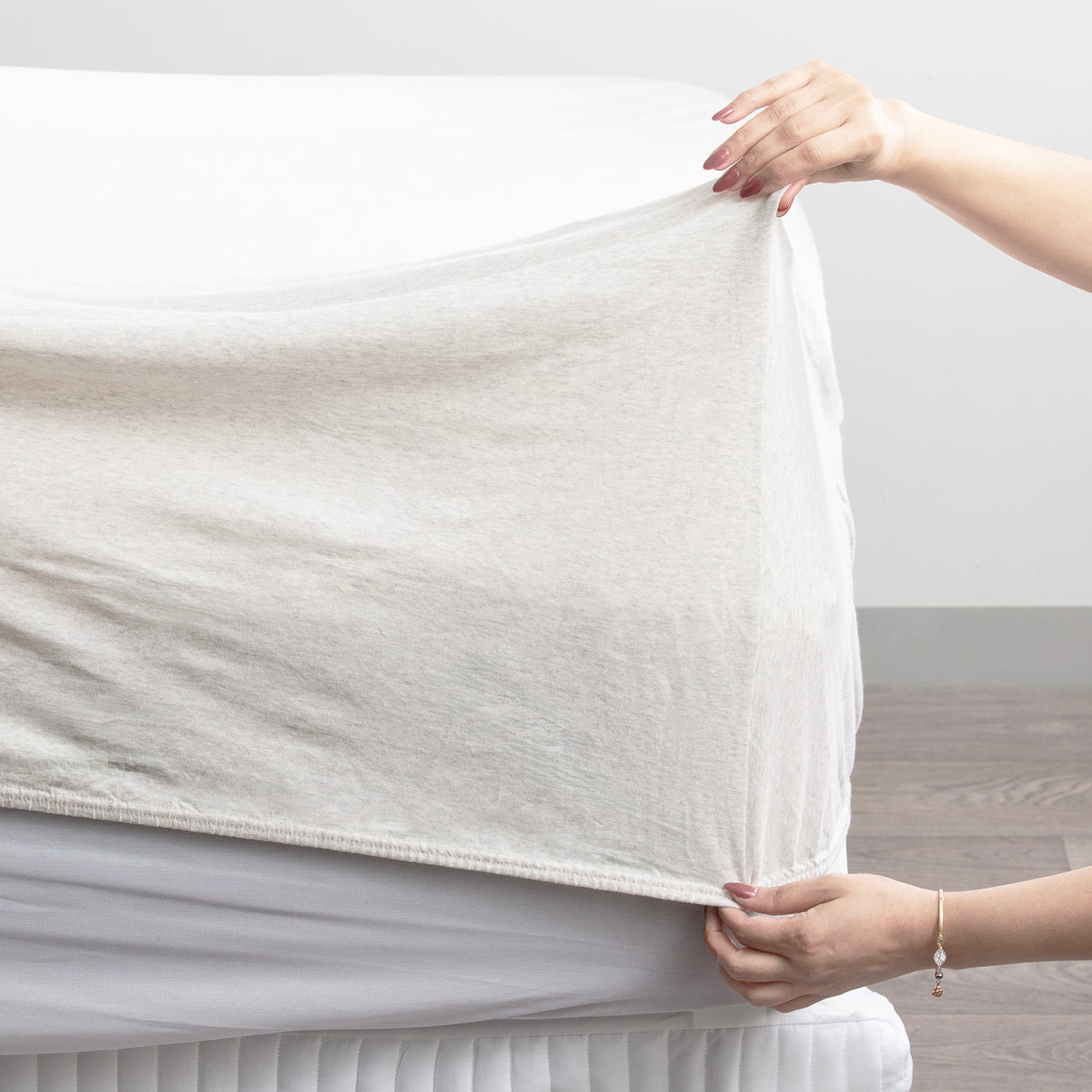 Luxiore 100% Organic Cotton Melange Jersey Fitted Sheet Combo Set by Renee Taylor | Breathable Eco Cotton Wrinkle Free Sheets