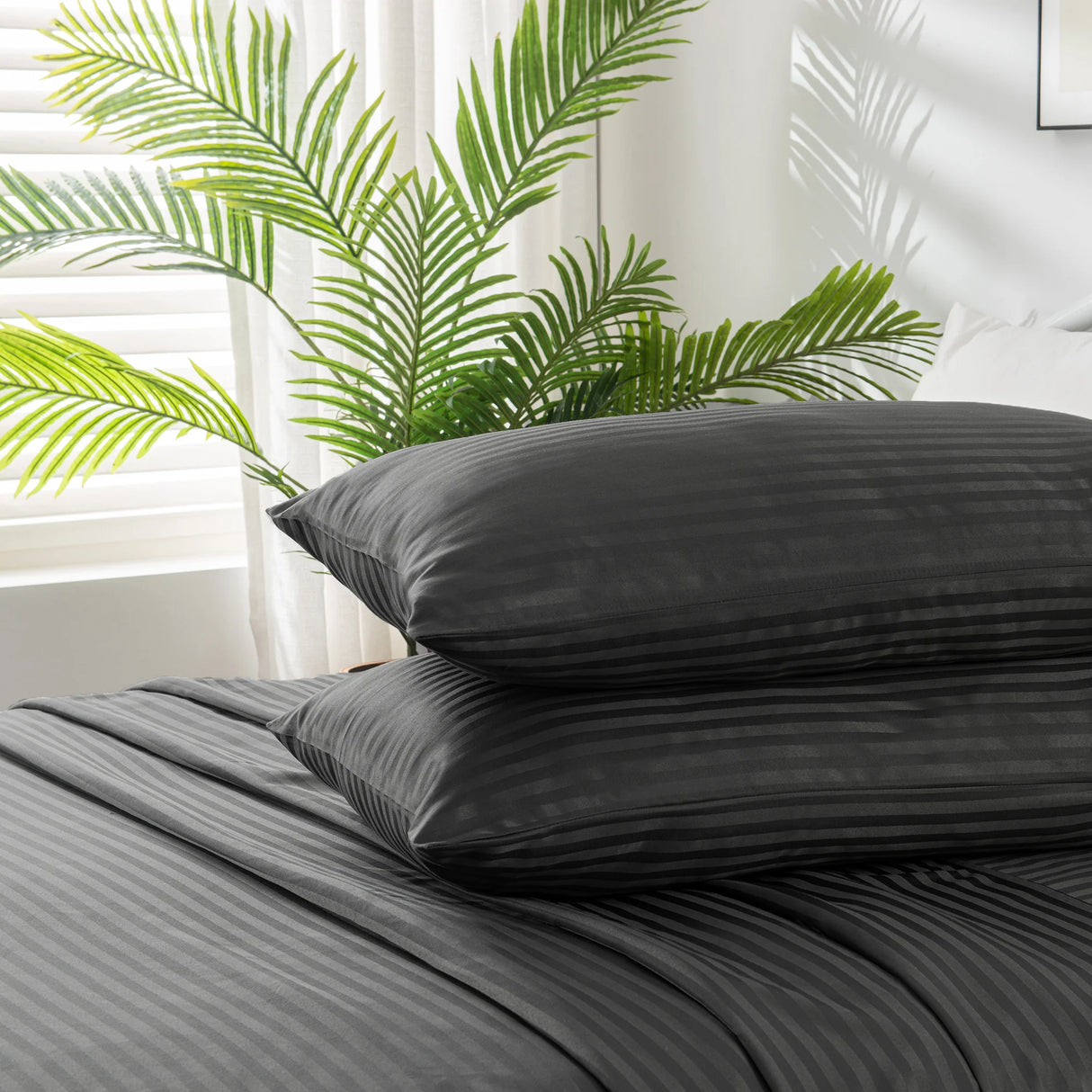 Luxiore 1800TC Super Soft Silky Brushed Microfibre Sheet Set | Luxury Pin Stripe Microfibre Sheets