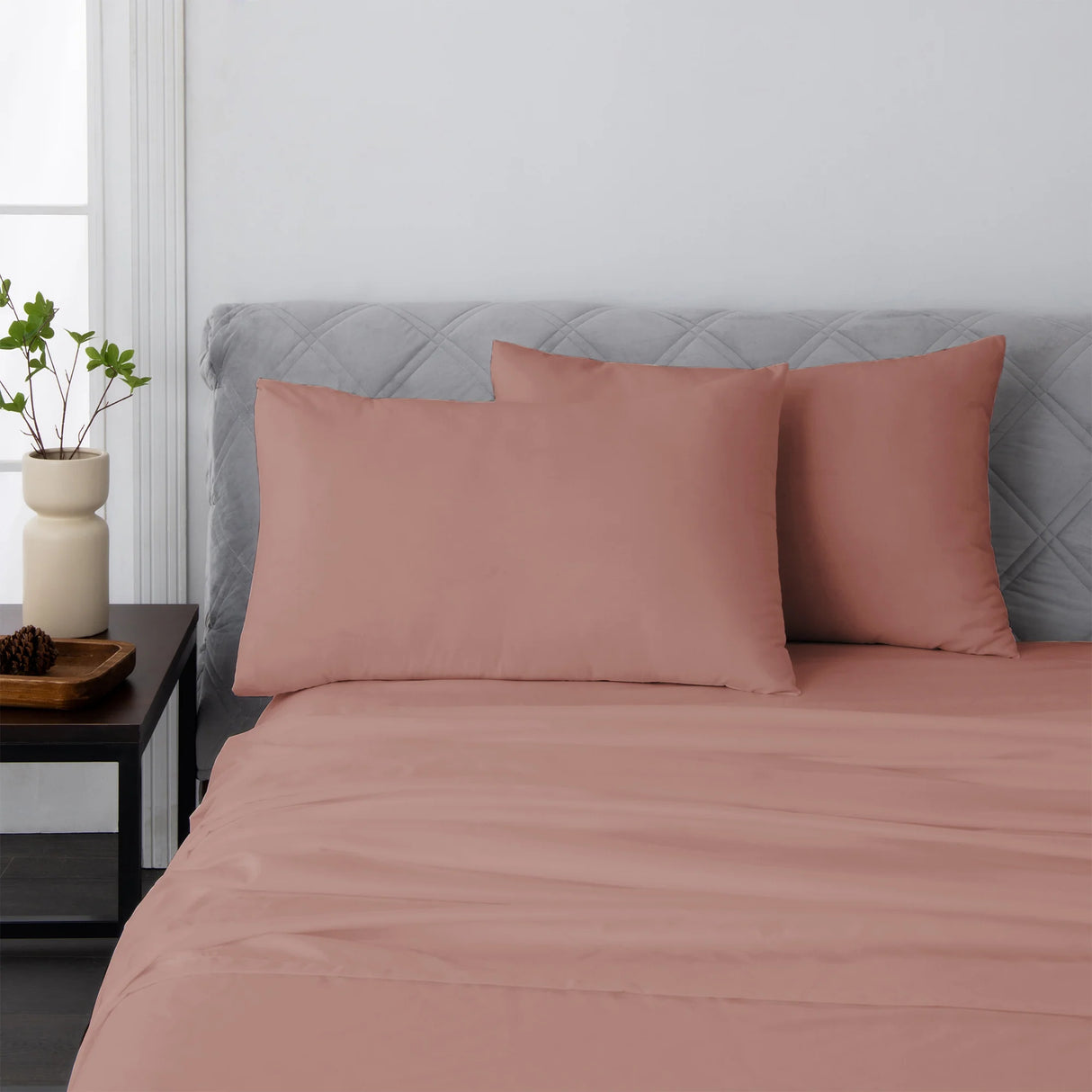 Luxiore 2000TC Breathable Cooling Bamboo Blend Sheet Set | Eco Friendly Anti Wrinkle Bamboo Sheets