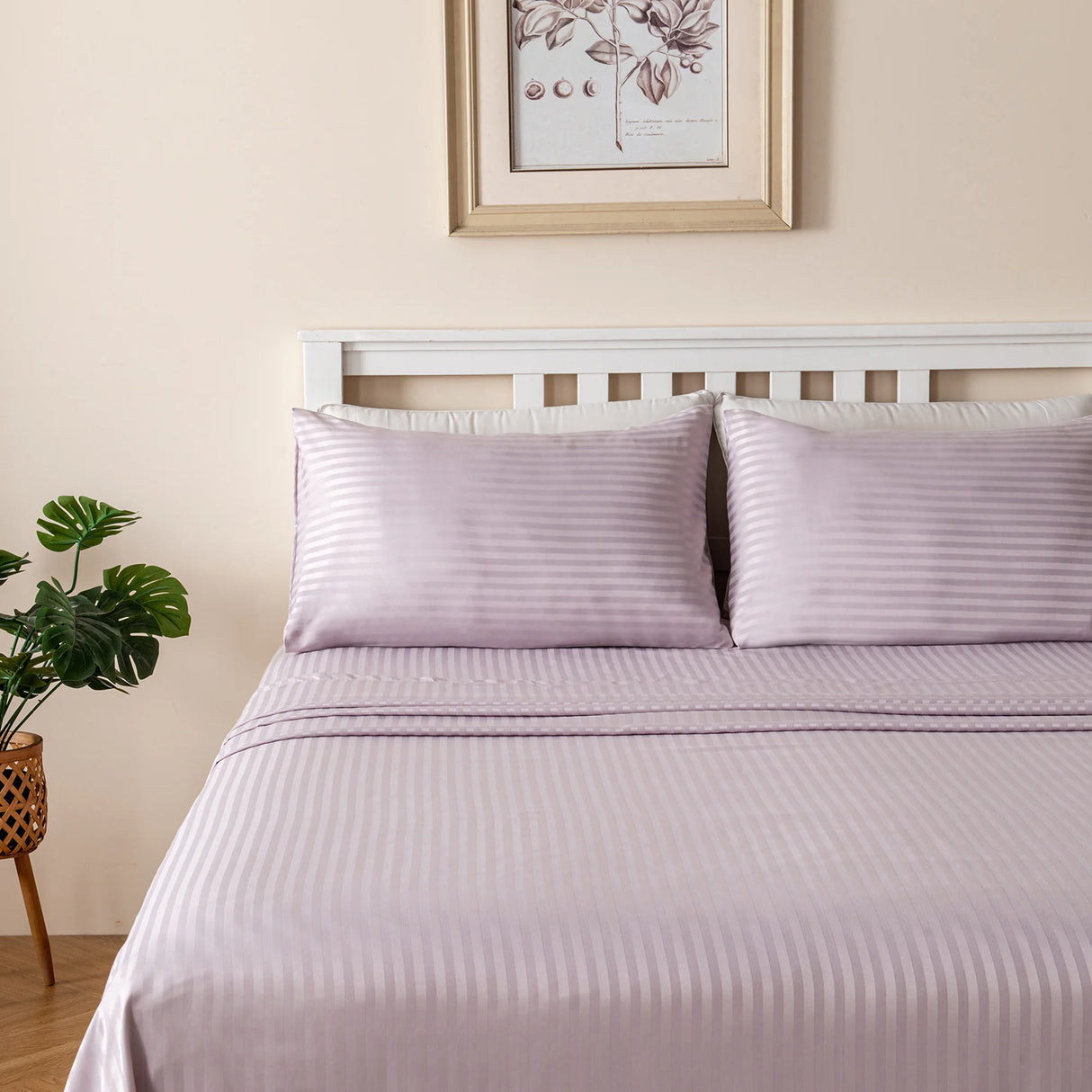 Luxiore 1800TC Super Soft Silky Brushed Microfibre Sheet Set | Luxury Pin Stripe Microfibre Sheets