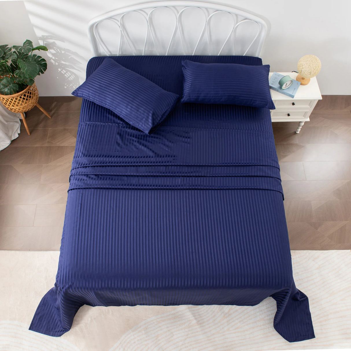 Luxiore 1800TC Super Soft Silky Brushed Microfibre Sheet Set | Luxury Pin Stripe Microfibre Sheets