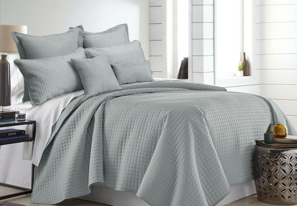 7 Piece Light Comforter Set | Coverlet Set | 7pc Summer Cool Bedspread | 2 Sizes - 6 Colours Quilts & Comforters Queen / Silver Ontrendideas Bed and Bath